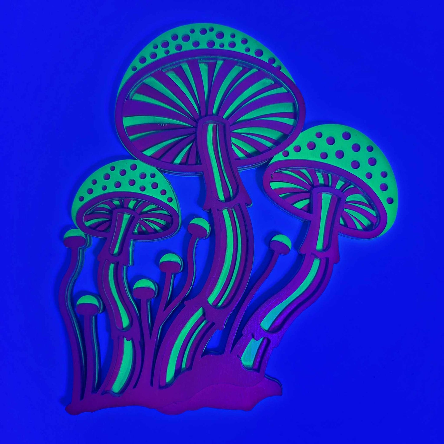 Mushroom 🍄Multilayer 11.25"x10" - UV Reactive